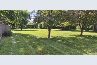 1887 Oxford Street N, Roseville, MN 55113 - Photo 4