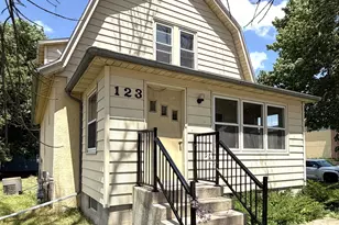 123 E 12th St, Fairmont, MN 56031 - Photo 2