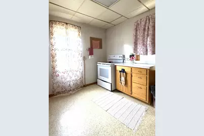 123 E 12th Street, Fairmont, MN 56031 - Photo 8