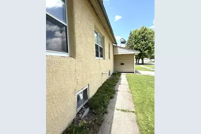 123 E 12th Street, Fairmont, MN 56031 - Photo 30
