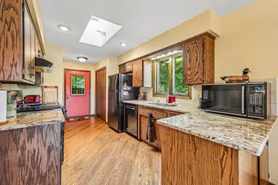 6680 Lotus Trail, Chanhassen, MN 55317 - Photo 14