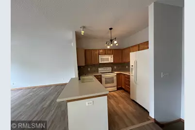 6884 Meadow Grass Lane S, Cottage Grove, MN 55016 - Photo 8