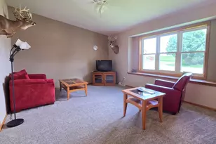 207 2nd Ave NW, Altura, MN 55910 - Photo 6