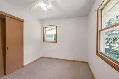 5949 Quail Avenue N, Crystal, MN 55429 - Photo 8