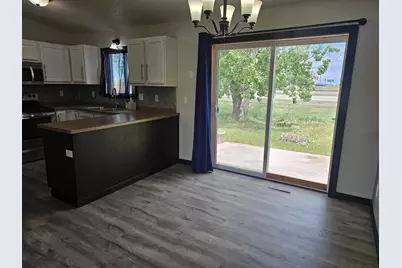 3616 Village Green Lane, Moorhead, MN 56560 - Photo 6