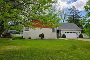 515 6th St SE, Little Falls, MN 56345 - Photo 2
