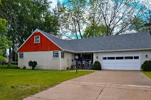 515 6th St SE, Little Falls, MN 56345 - Photo 1