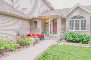 343 Pendryn Hill Curve, Woodbury, MN 55125 - Photo 2