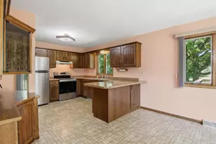 455 Green Mill Ln, Hudson, WI 54016 - Photo 10