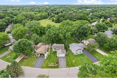 8430 Hiawatha Avenue, Eden Prairie, MN 55347 - Photo 4