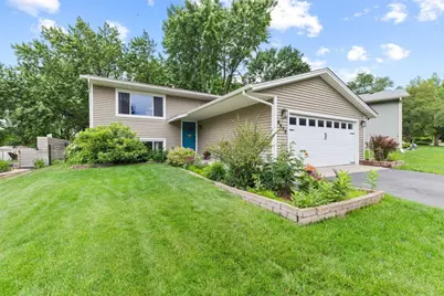 8430 Hiawatha Avenue, Eden Prairie, MN 55347 - Photo 2