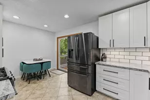 8430 Hiawatha Ave, Eden Prairie, MN 55347 - Photo 14