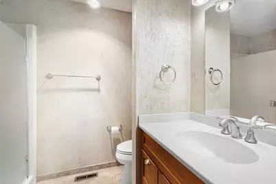 400 Oakland Place NE #9, Austin, MN 55912 - Photo 26