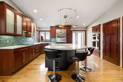 400 Oakland Place NE #9, Austin, MN 55912 - Photo 6