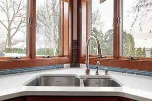 400 Oakland Pl NE, Austin, MN 55912 - Photo 4