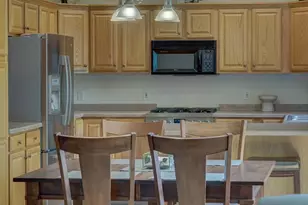 1340 Creekwood Dr, New Richmond, WI 54017 - Photo 10