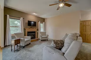 1340 Creekwood Dr, New Richmond, WI 54017 - Photo 6