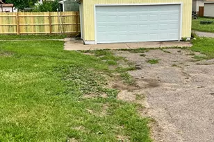 214 S 2nd St, Keewatin, MN 55753 - Photo 2