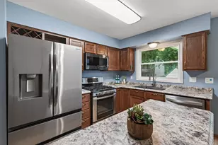 10541 Unity St NW, Coon Rapids, MN 55433 - Photo 6