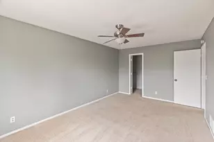 10397 Balsam Ln, Eden Prairie, MN 55347 - Photo 16