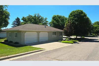 690 7th Avenue, Granite Falls, MN 56241 - Photo 32