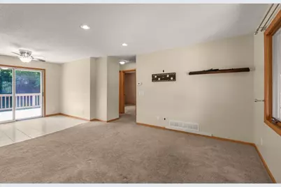9109 Erickson Court N, Brooklyn Park, MN 55428 - Photo 4