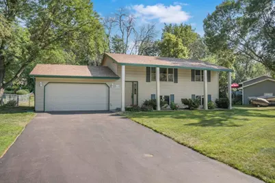 9109 Erickson Court N, Brooklyn Park, MN 55428 - Photo 2