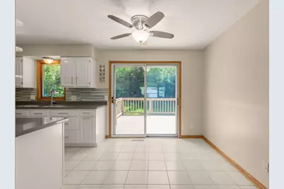 9109 Erickson Court N, Brooklyn Park, MN 55428 - Photo 8