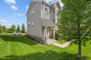 11920 Emery Village Dr N, Champlin, MN 55316 - Photo 4