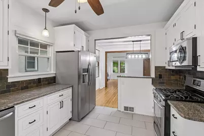 3350 Xerxes Avenue N, Minneapolis, MN 55412 - Photo 18