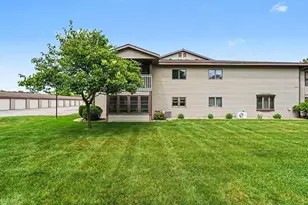 210 Sargent Dr, Red Wing, MN 55066 - Photo 4