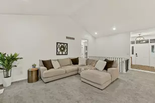 2945 Stonegate Ct SW, Rochester, MN 55902 - Photo 4