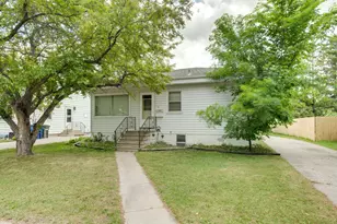 614 16th St N, Moorhead, MN 56560 - Photo 1