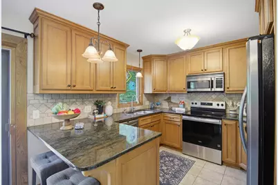 323 7th Street SW, Eyota, MN 55934 - Photo 4