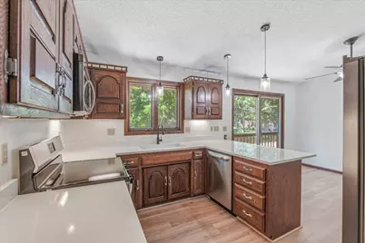 316 Colleen Avenue, Shoreview, MN 55126 - Photo 10