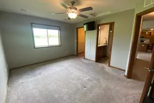 8 Abbey Ln, Kasson, MN 55944 - Photo 16