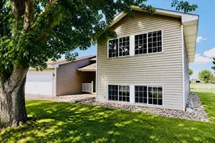 509 S Maple Street S, Belle Plaine, MN 56011 - Photo 2