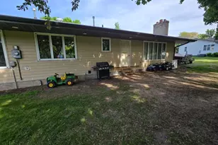 427 Lori Ln, Litchfield, MN 55355 - Photo 38