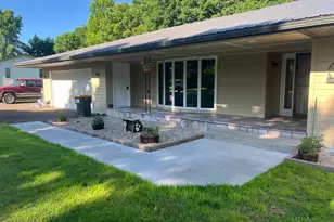 427 Lori Ln, Litchfield, MN 55355 - Photo 6