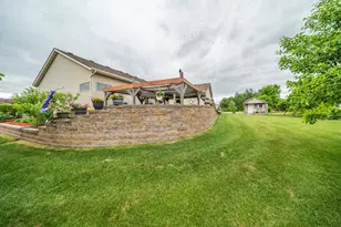 969 32nd St S, Moorhead, MN 56560 - Photo 6