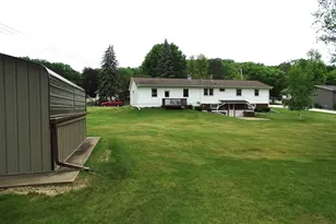 922 Auth St, Durand, WI 54736 - Photo 4