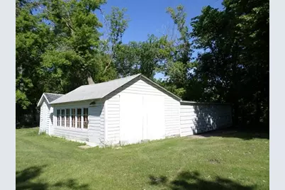 201 Greenwood Street E, Thief River Falls, MN 56701 - Photo 28