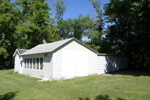 201 Greenwood St E, Thief River Falls, MN 56701 - Photo 28
