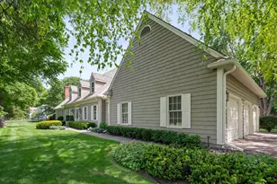 235 Hollander Rd, Wayzata, MN 55391 - Photo 4