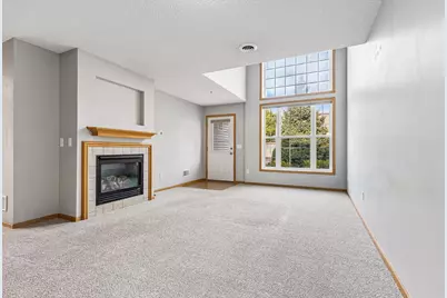 7635 Arboretum Village Court, Chanhassen, MN 55317 - Photo 4