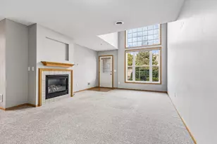 7635 Arboretum Village Ct, Chanhassen, MN 55317 - Photo 4