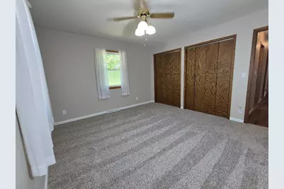 302 Sunrise Lane, Marshall, MN 56258 - Photo 12