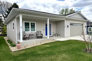 704 Maple Pl, Northfield, MN 55057 - Photo 1