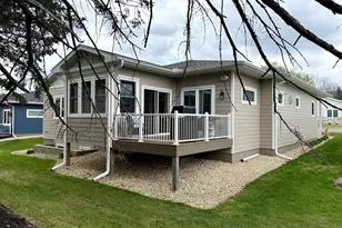 704 Maple Pl, Northfield, MN 55057 - Photo 6