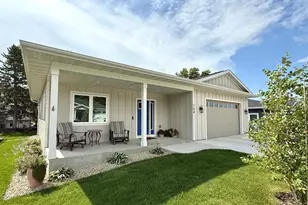 704 Maple Pl, Northfield, MN 55057 - Photo 4